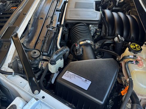 Used 2019 Chevrolet Silverado 1500 LT Trail Boss image 17