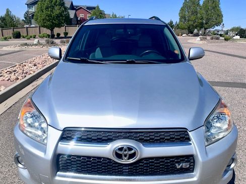 Used 2009 Toyota RAV4 Limited image 4