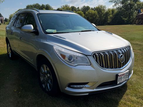 Used 2016 Buick Enclave Leather AWD/4WD image 8