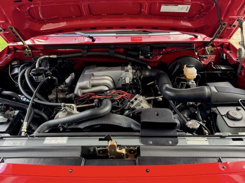 Used 1993 Ford F150 Lightning image 2