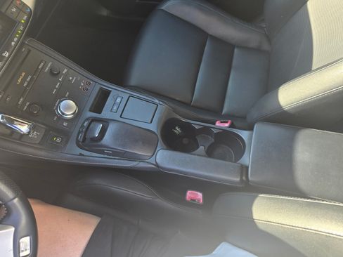 Used 2013 Lexus CT 200h w/ F Sport Pkg w/Nuluxe Trim image 12