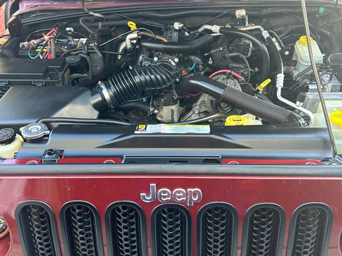 Used 2009 Jeep Wrangler Sahara w/ Dual Top Group image 4