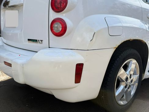 Used 2011 Chevrolet HHR LT image 8