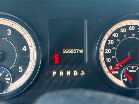 Used 2018 RAM 4500 Tradesman w/ Power & Remote Entry Group image 4