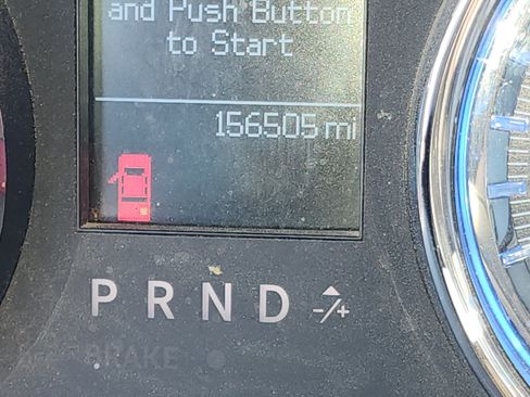 Used 2011 Chrysler 300 C image 15