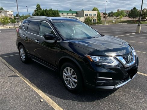 Used 2020 Nissan Rogue SV AWD/4WD image 2