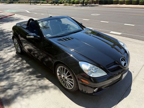 Used 2005 Mercedes-Benz SLK 55 AMG image 4