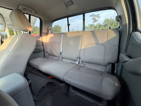 Used 2020 Nissan Frontier SV RWD image 14