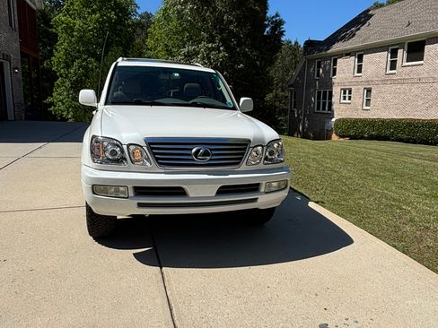 Used 2006 Lexus LX 470 4WD image 2