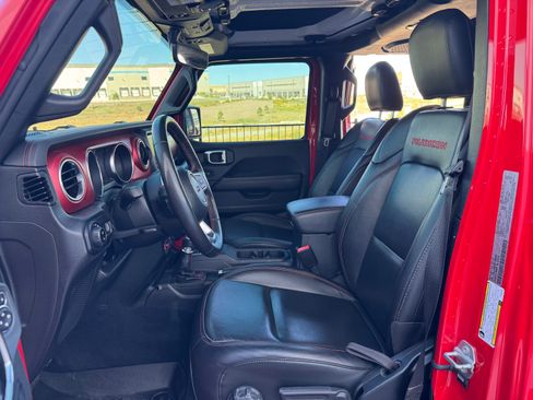 Used 2023 Jeep Gladiator Rubicon w/ LED Lighting Group image 19