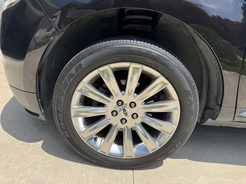 Used 2014 Lincoln MKX FWD w/ Equipment Group 101A image 12
