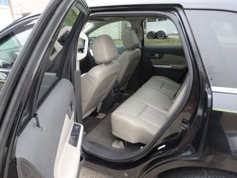Used 2013 Ford Edge Limited image 17