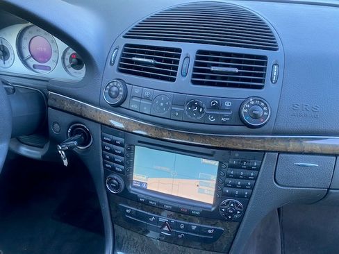 Used 2004 Mercedes-Benz E 320 4MATIC Sedan image 19