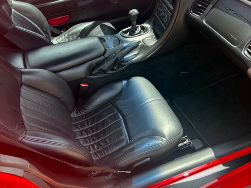 Used 1999 Chevrolet Corvette Coupe RWD image 8