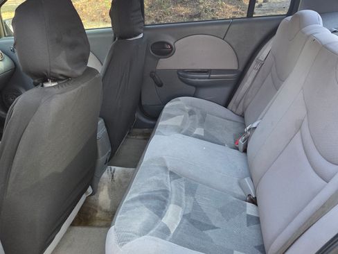 Used 2004 Saturn ION Level 2 image 14