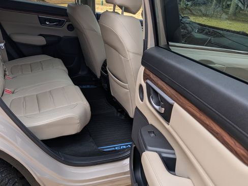 Used 2017 Honda CR-V Touring image 17