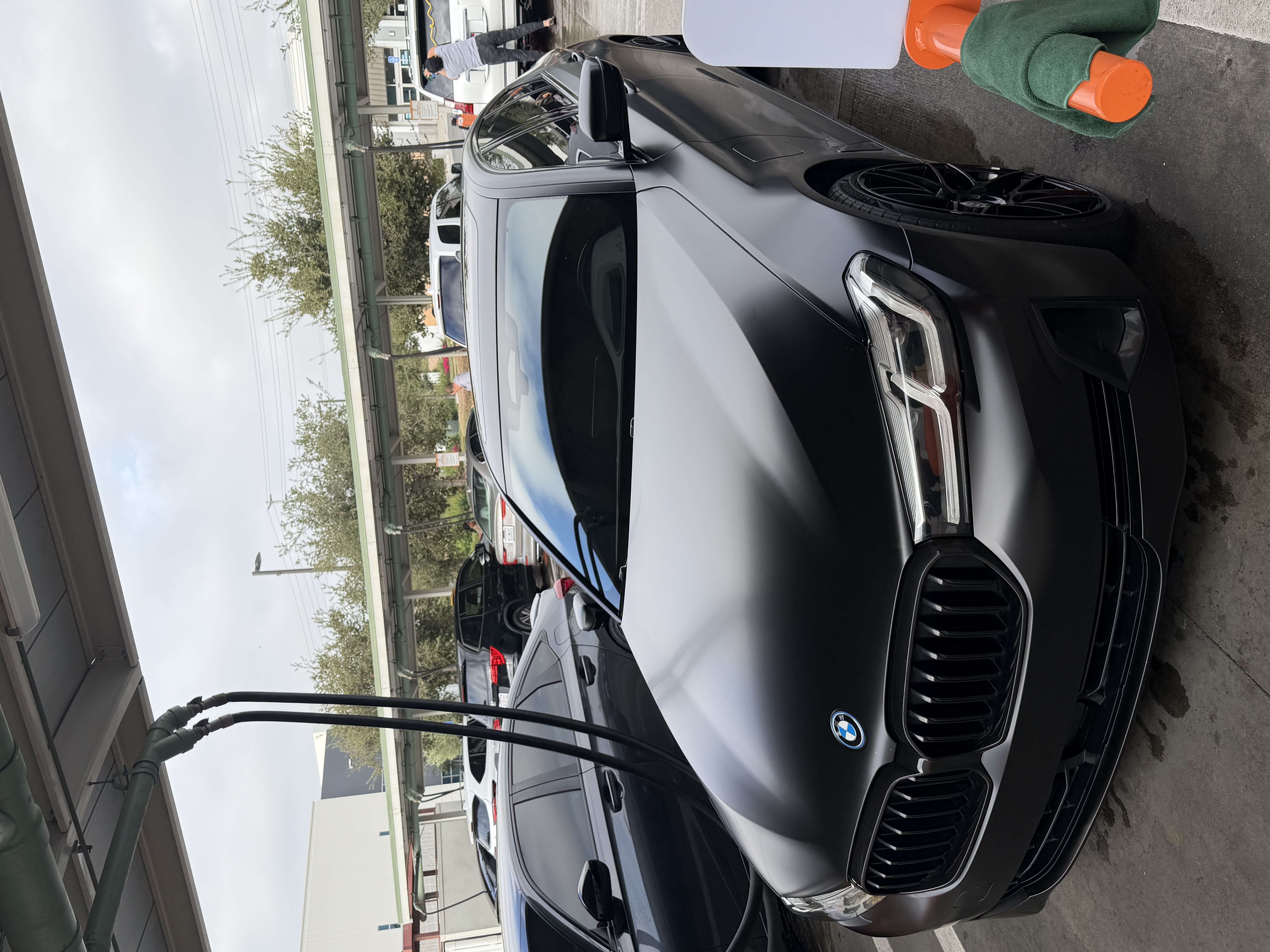 Used 2022 BMW 530e w/ Premium Package RWD image 4
