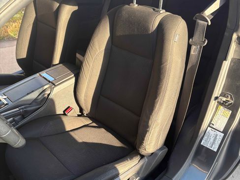Used 2011 Ford Mustang GT RWD image 11