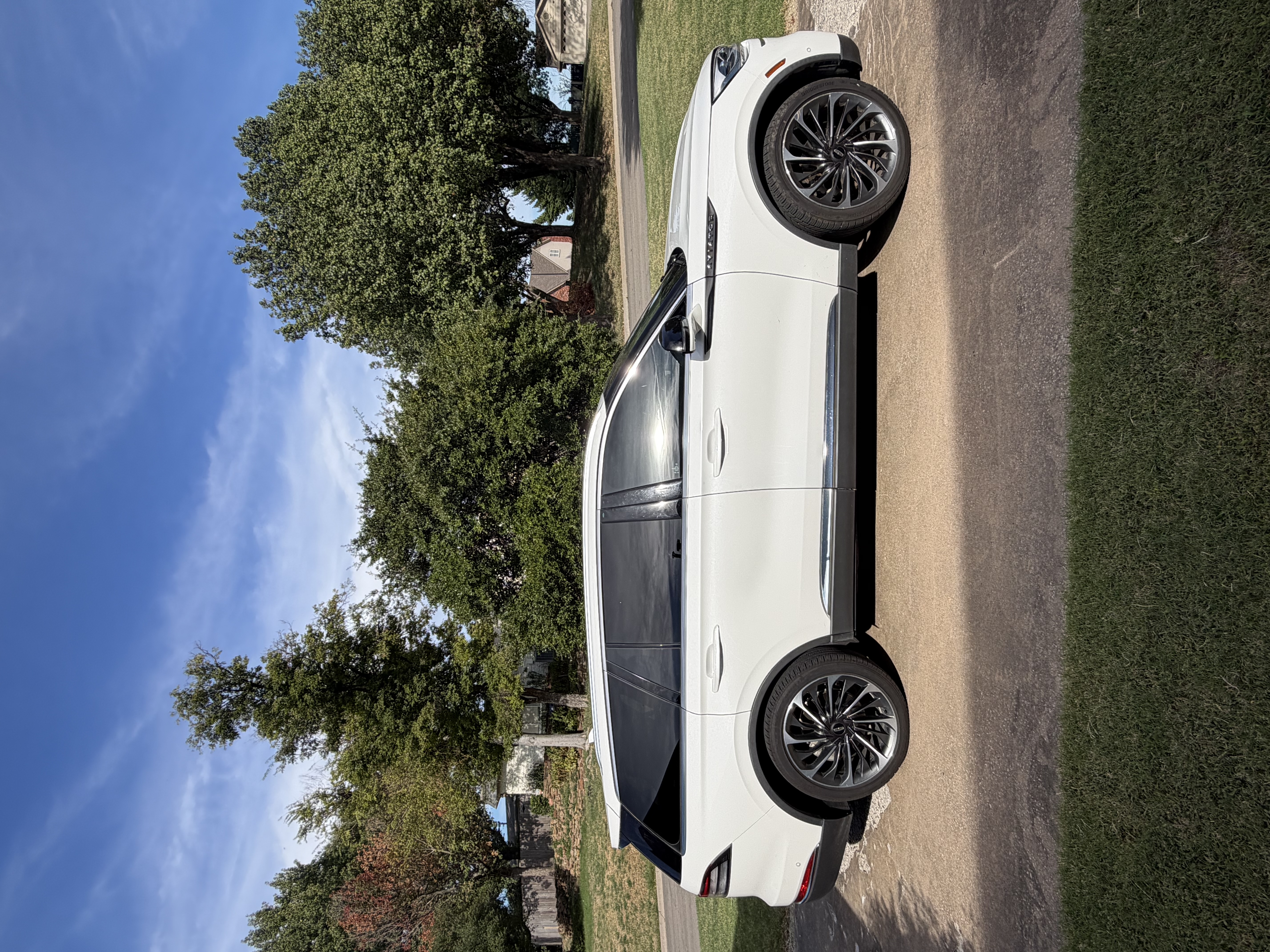 Used 2021 Lincoln Aviator Reserve w/ Equipment Group 202A AWD/4WD image 8