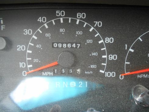 Used 2000 Ford F250 2WD SuperCab Super Duty image 4