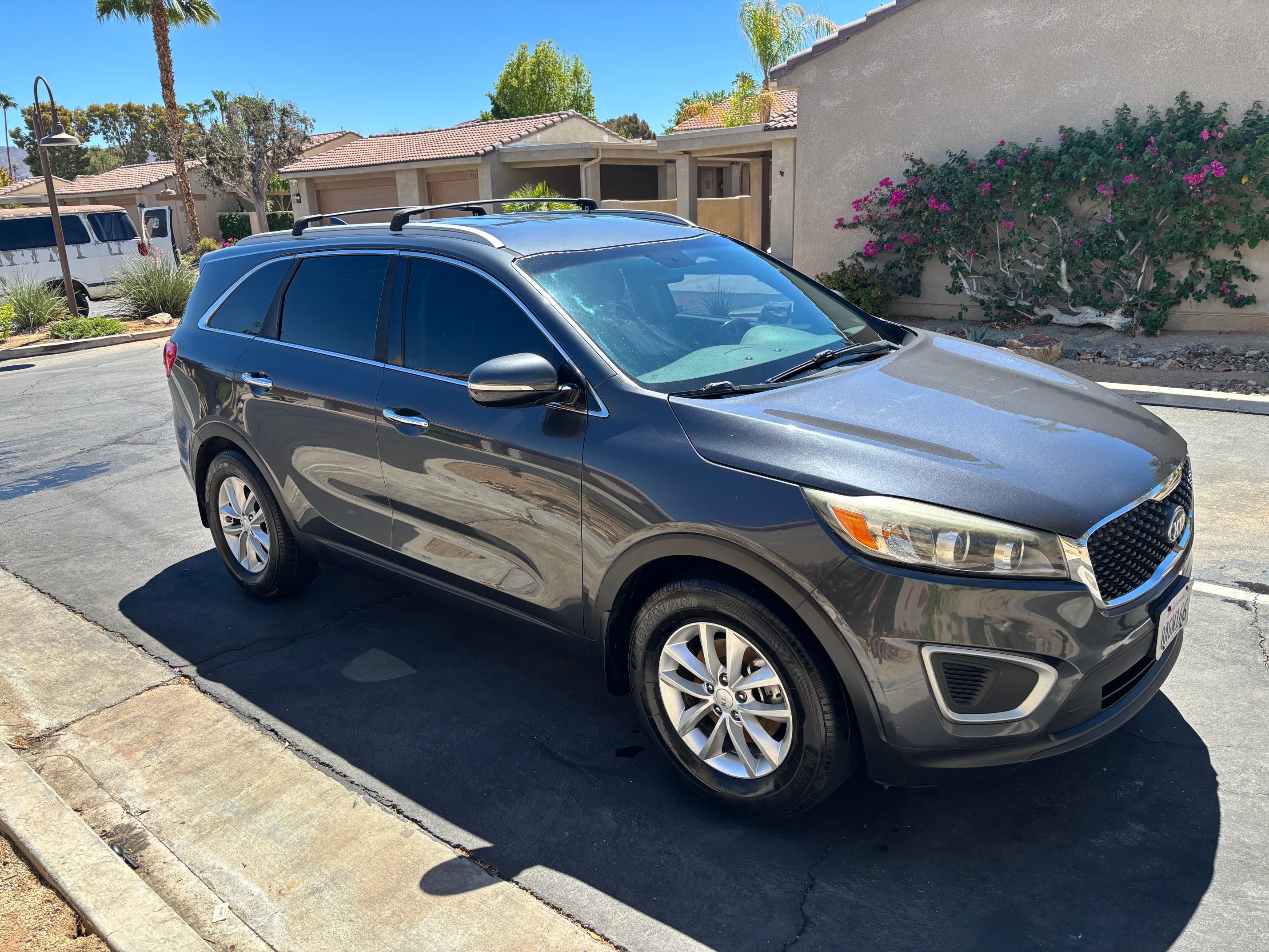 Used 2018 Kia Sorento FWD image 4