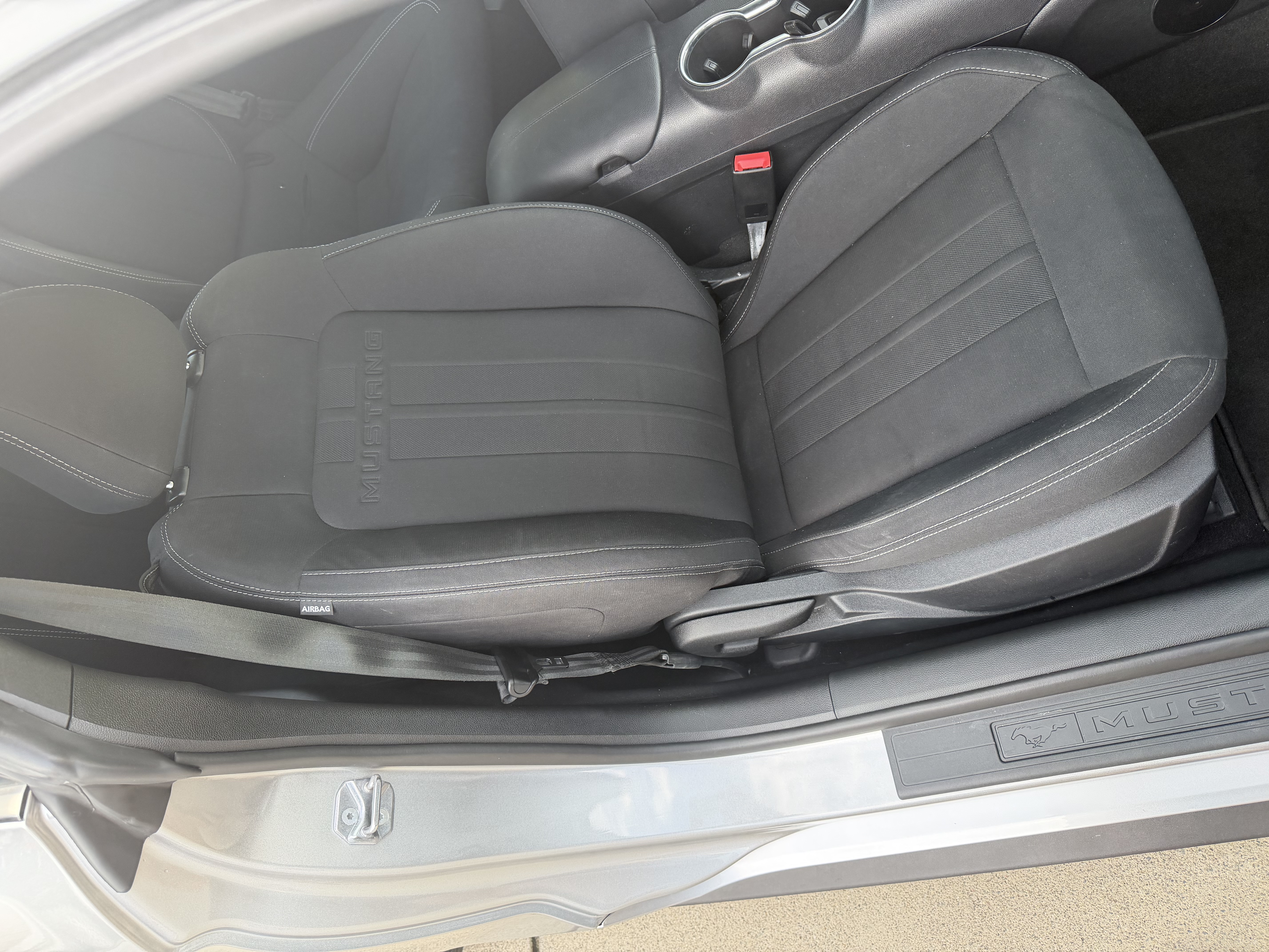 Used 2020 Ford Mustang Coupe RWD image 11