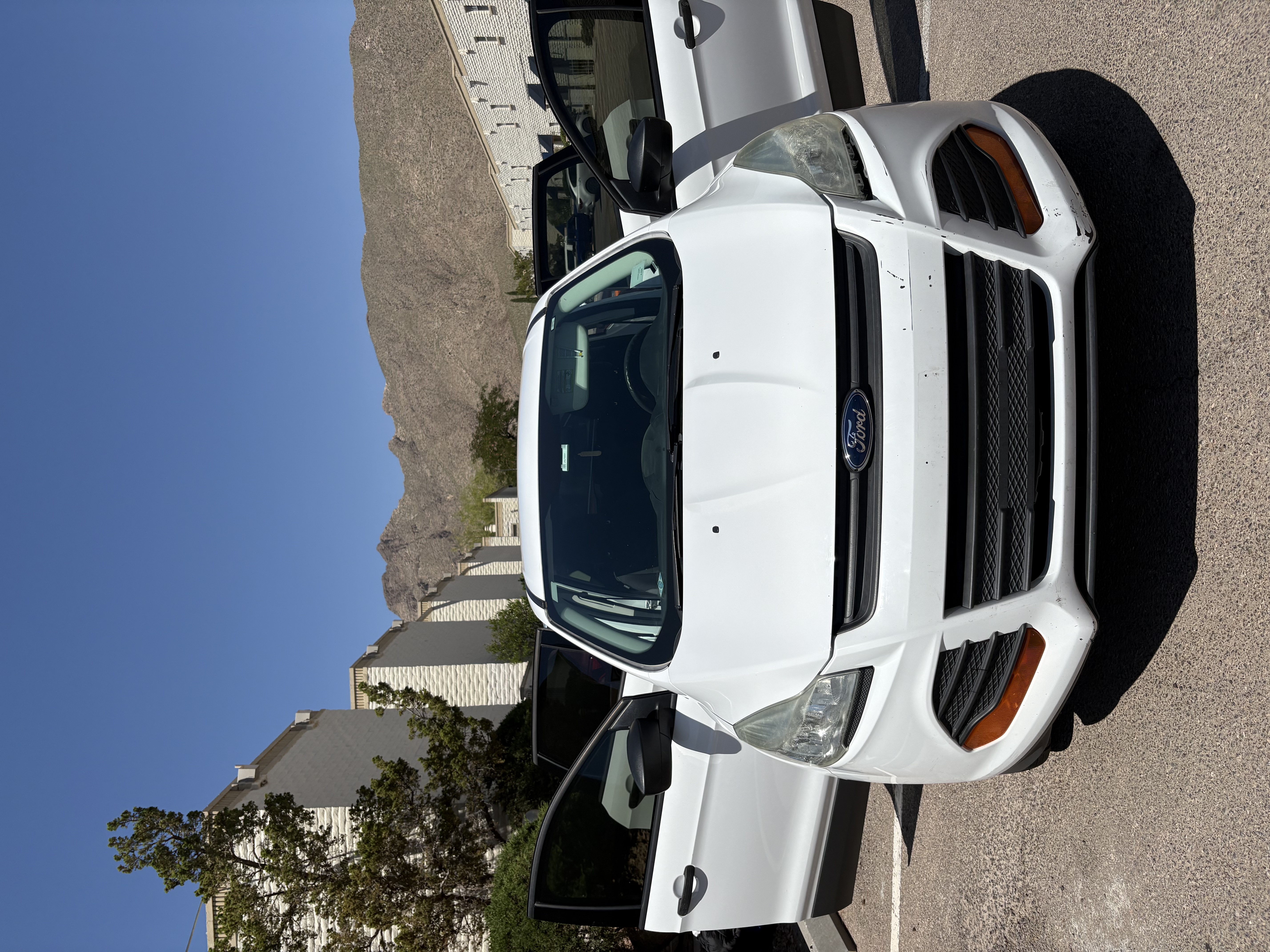 Used 2016 Ford Escape S FWD image 1