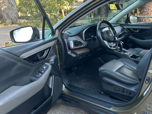 Used 2020 Subaru Outback Onyx Edition XT w/ Popular Package #2 image 8