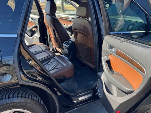 Used 2013 Audi Q5 2.0T Prestige image 12