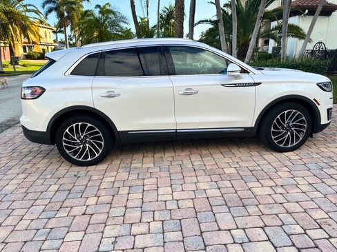 Used 2019 Lincoln Nautilus Reserve w/ Driver Assistance Package image 6