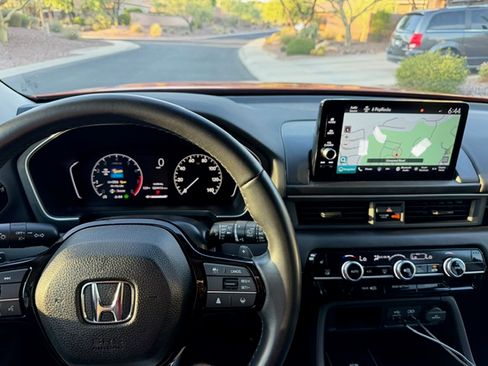 Used 2024 Honda Pilot Touring image 17