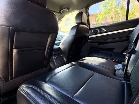 Used 2017 Ford Explorer XLT w/ Equipment Group 202A image 26