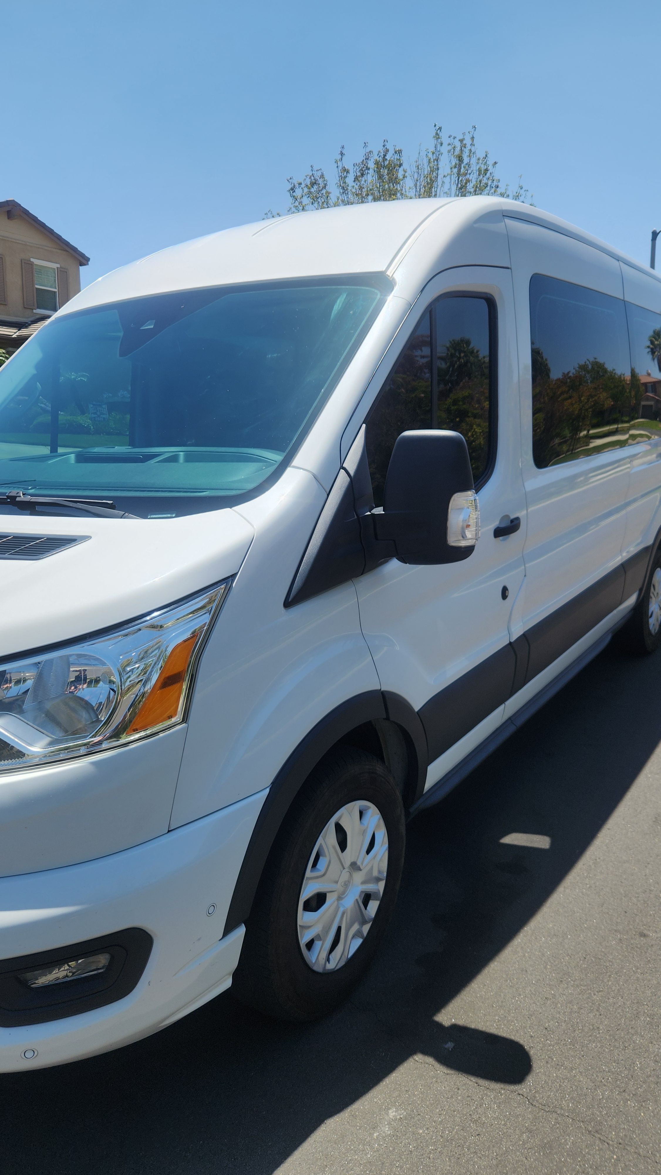 Used 2020 Ford Transit 350 XLT RWD image 4