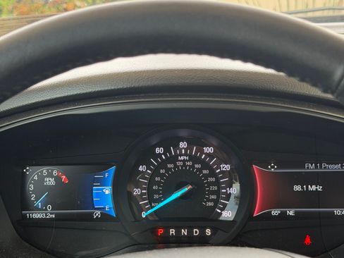 Used 2018 Ford Fusion SE w/ Equipment Group 201A image 6