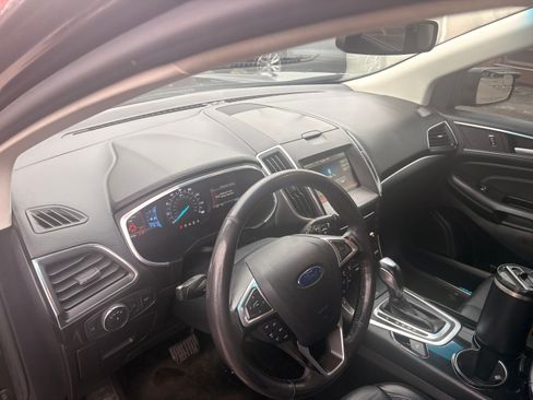 Used 2015 Ford Edge Titanium image 12