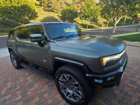 Used 2024 GMC Hummer EV 3X image 1