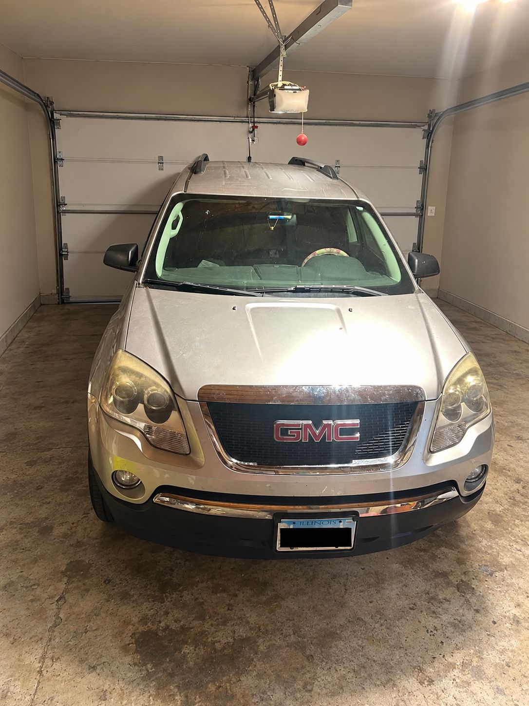 Used 2012 GMC Acadia SLE AWD/4WD image 1