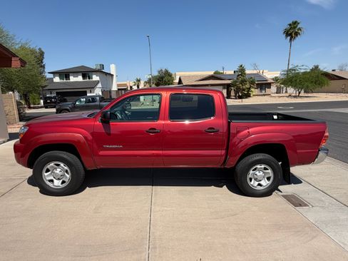 Used 2007 Toyota Tacoma PreRunner RWD image 2