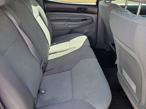Used 2012 Toyota Tacoma 4x4 Double Cab w/ SR5 Pkg image 11
