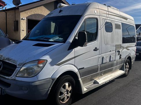 Used 2008 Dodge Sprinter 2500 w/ Window Group Iv Fixed Glass image 6