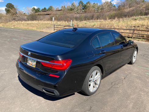 Used 2016 BMW 750i xDrive AWD/4WD image 11
