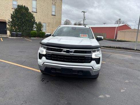 Used 2023 Chevrolet Silverado 1500 LT w/ Protection Package image 2