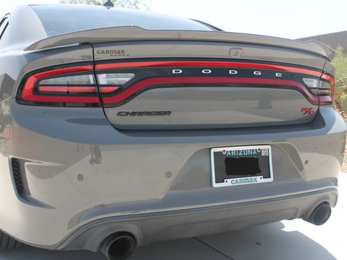 Used 2019 Dodge Charger R/T w/ Performance Handling Group RWD image 10