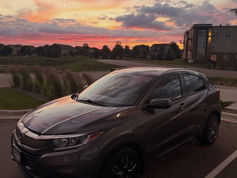 Used 2019 Honda HR-V EX image 1