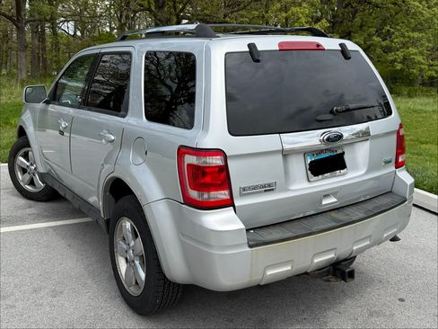 Used 2012 Ford Escape Limited FWD image 2
