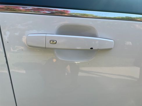 Used 2014 Chevrolet Volt Premium w/ Premium Trim Package image 12