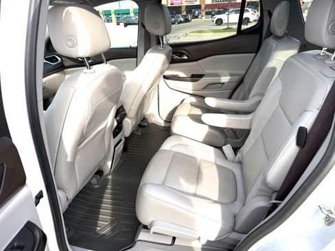 Used 2018 GMC Acadia SLT image 10