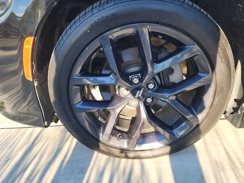 Used 2019 Dodge Charger R/T w/ Driver Confidence Group image 6