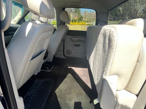 Used 2011 Chevrolet Silverado 1500 LT w/ All-Star Edition RWD image 11
