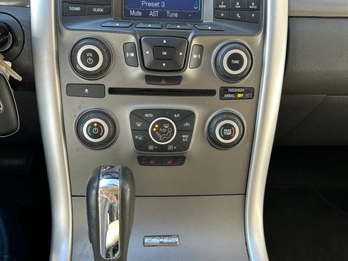 Used 2012 Ford Edge SEL image 9